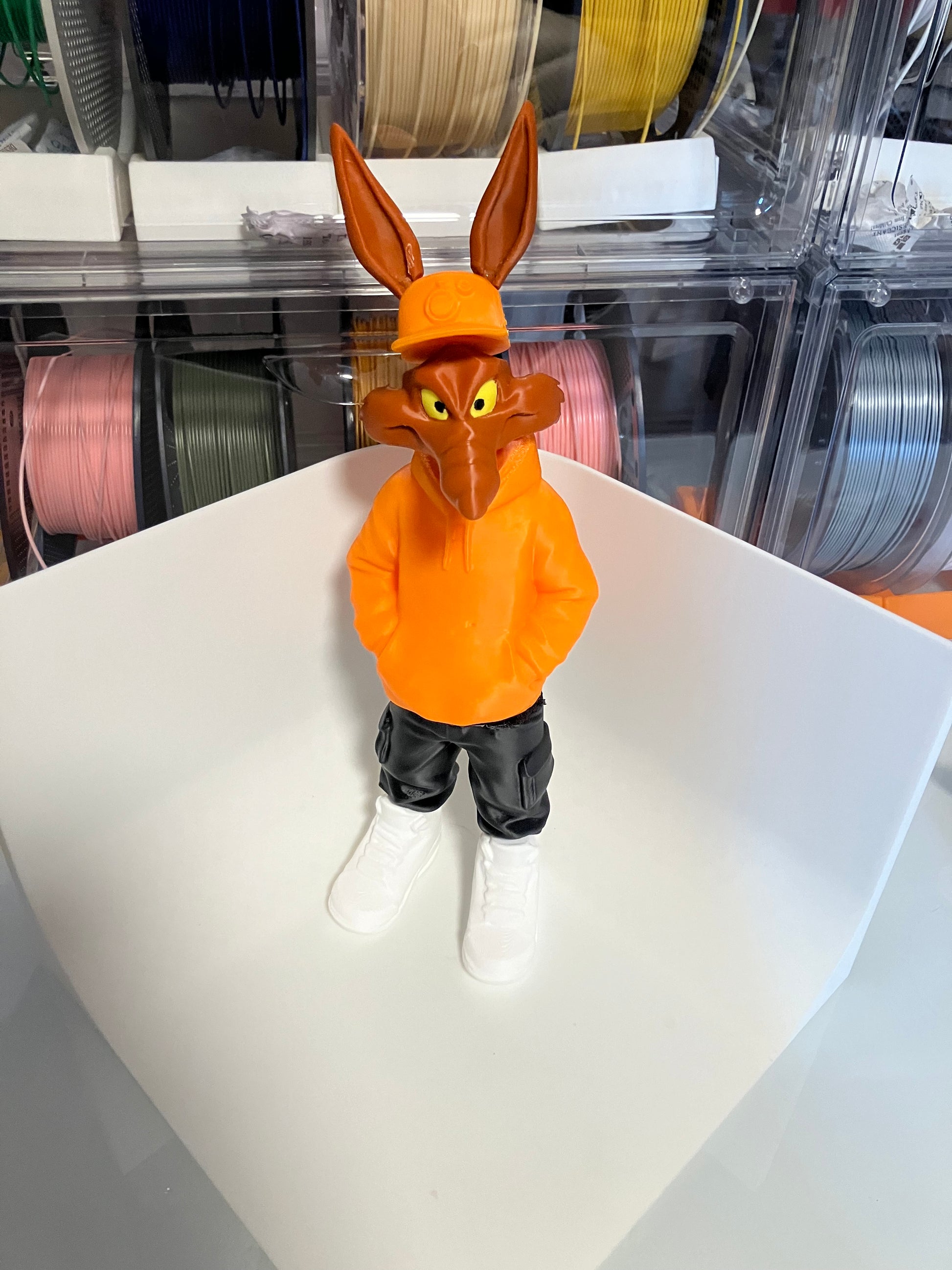 Urban Vibes Wile E. Coyote - Streetwear Figure